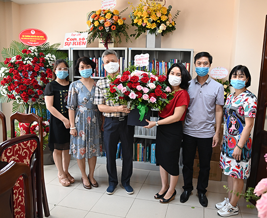 Bộ trưởng Bộ Kế hoạch và Đầu tư, Lãnh đạo Tổng cục Thống kê và các đơn vị chúc mừng Tạp chí Con số và Sự kiện nhân ngày Báo chí Cách mạng Việt Nam 3