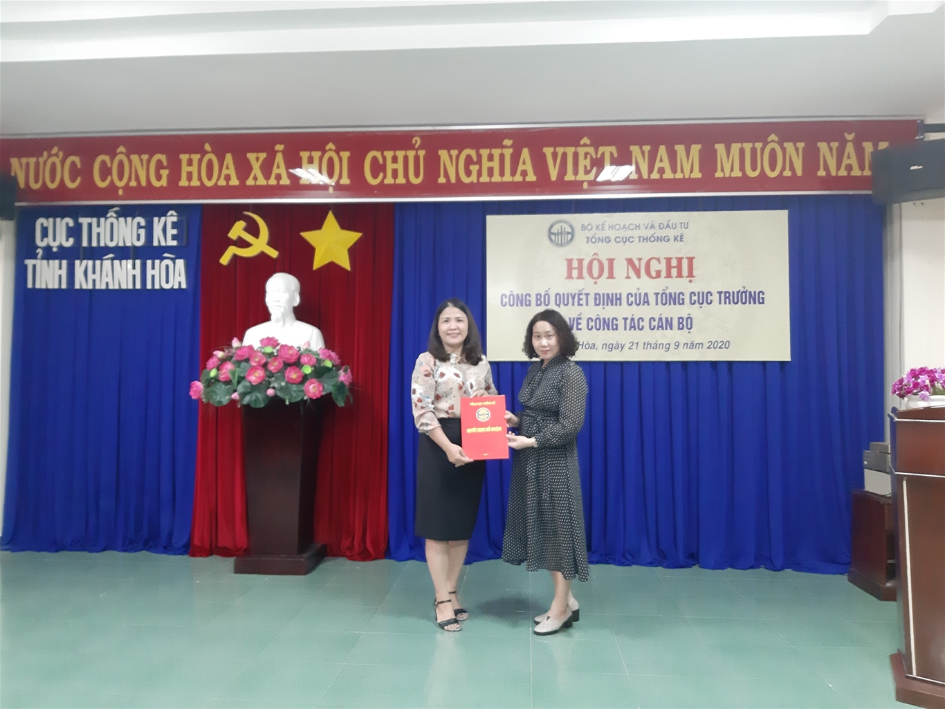 Hội Nghị công bố Quyết định bổ nhiệm Cục trưởng Cục Thống kê Khánh Hòa