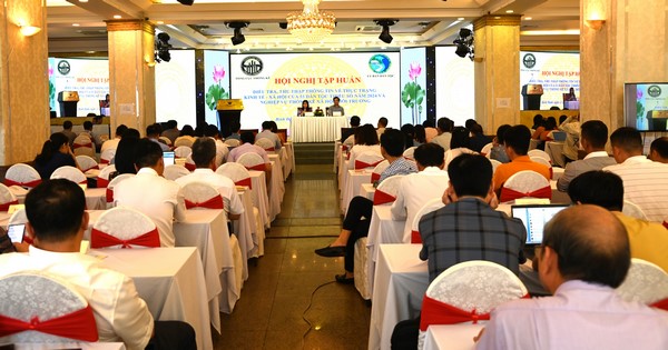 Bế mạc Hội nghị tập huấn điều tra thu thập thông tin về thực trạng kinh tế - xã hội của 53 DTTS năm 2024 3