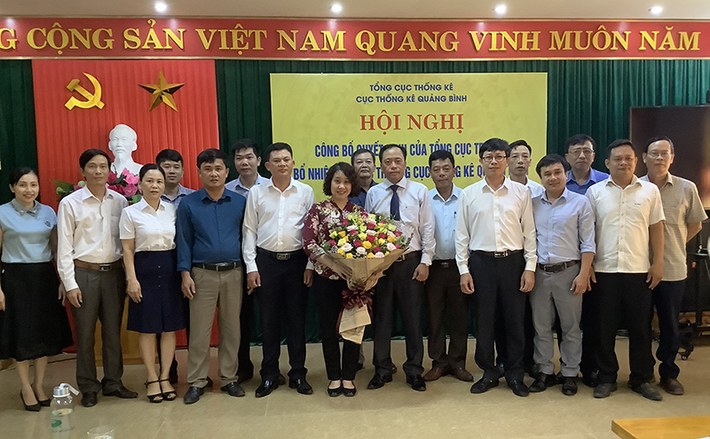 Đoàn công tác của Tổng cục trưởng TCTK thị sát Cục Thống kê các tỉnh miền Trung 3