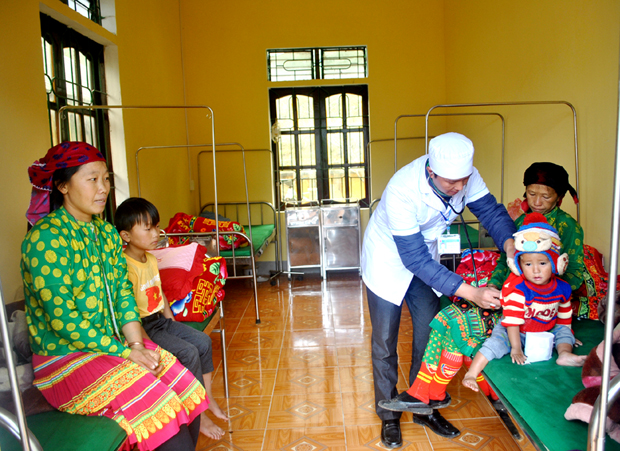 Những chuyển biến tích cực trong việc bảo vệ và chăm sóc sức khỏe người dân trên Cao nguyên đá Đồng Văn 2