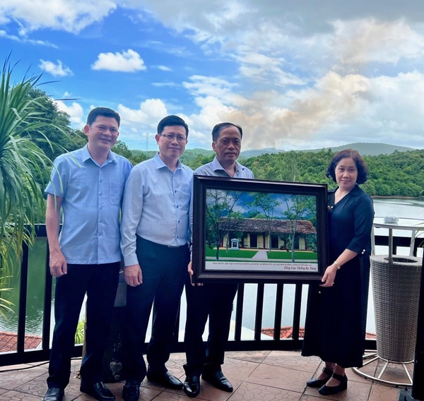 Đoàn công tác Tổng cục Thống kê đến thăm và làm việc tại Chi cục Thống kê huyện Yên Thành tỉnh Nghệ An 1