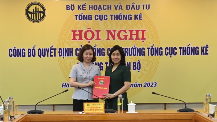 Tổng cục Thống kê tổ chức trực tiếp và trực tuyến Hội nghị công bố các Quyết định về công tác cán bộ  1