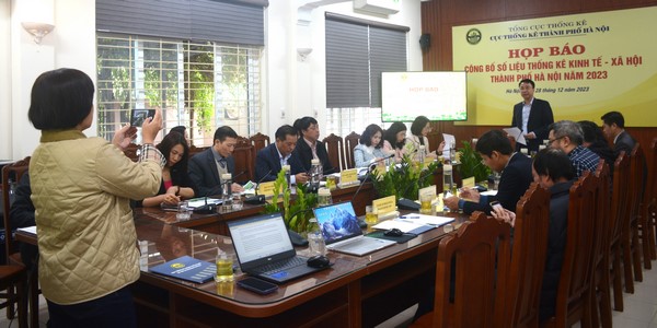 Họp báo công bố số liệu thống kê kinh tế -xã hội TP. Hà Nội năm 2023 1