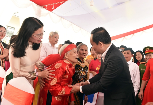 Cả nước chung vui Ngày hội Đại đoàn kết dân tộc 1