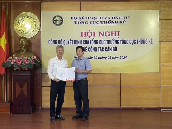 Hội nghị công bố Quyết định giao đồng chí Vũ Văn Tấn nhiệm vụ phụ trách Cục Thống kê thành phố Hà Nội 1