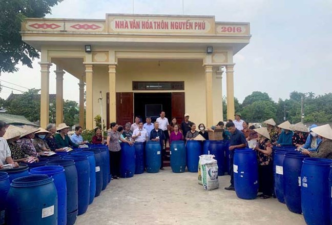 Hà Nam: Mặt trận Tổ quốc phát huy vai trò nòng cốt trong tuyên truyền, vận động người dân tham gia xây dựng nông thôn mới 1