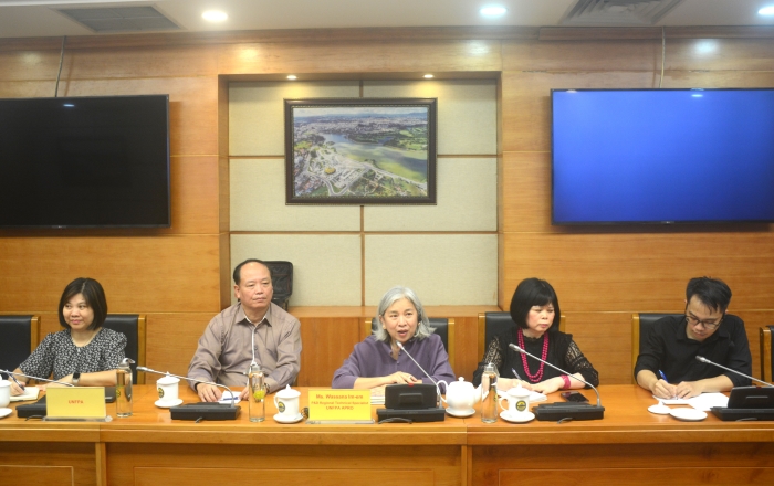 Tổng cục Thống kê làm việc với các chuyên gia dân số và phát triển của UNFPA 1