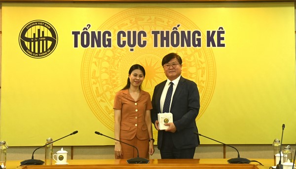Phó Tổng cục trưởng Đỗ Thị Ngọc tiếp và làm việc với Đoàn Thanh niên Hàn Quốc 4