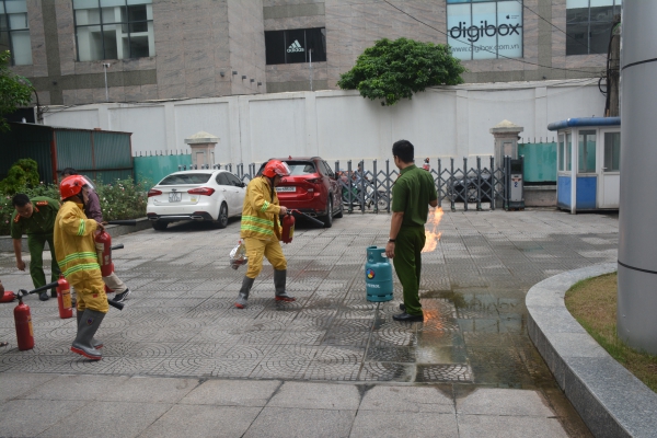 Tổng cục Thống kê tổ chức tập huấn Phòng cháy chữa cháy 1