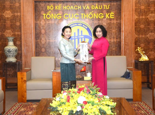 Tổng cục Thống kê tiếp xã giao đoàn cán bộ cấp cao Cơ quan Thống kê Lào 4