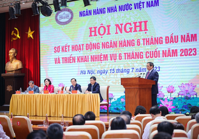 Thực hiện chính sách tiền tệ nới lỏng hơn có trọng tâm, trọng điểm, tiếp tục giảm lãi suất cho vay cho doanh nghiệp 5