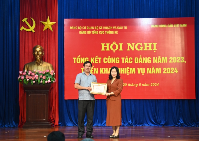Tổng cục Thống kê tổ chức Hội nghị Tổng kết công tác Đảng năm 2023 và Triển khai nhiệm vụ công tác năm 2024 4