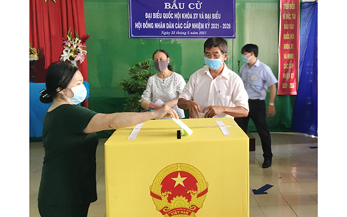 Cử tri cả nước đi bầu cử đại biểu Quốc hội khóa XV và đại biểu HĐND các cấp nhiệm kỳ 2021 – 2026 4
